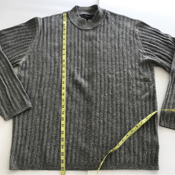 J.Ferrar size L 100% merino wool Men’s sweater classy heather grey color - Picture 3 of 4